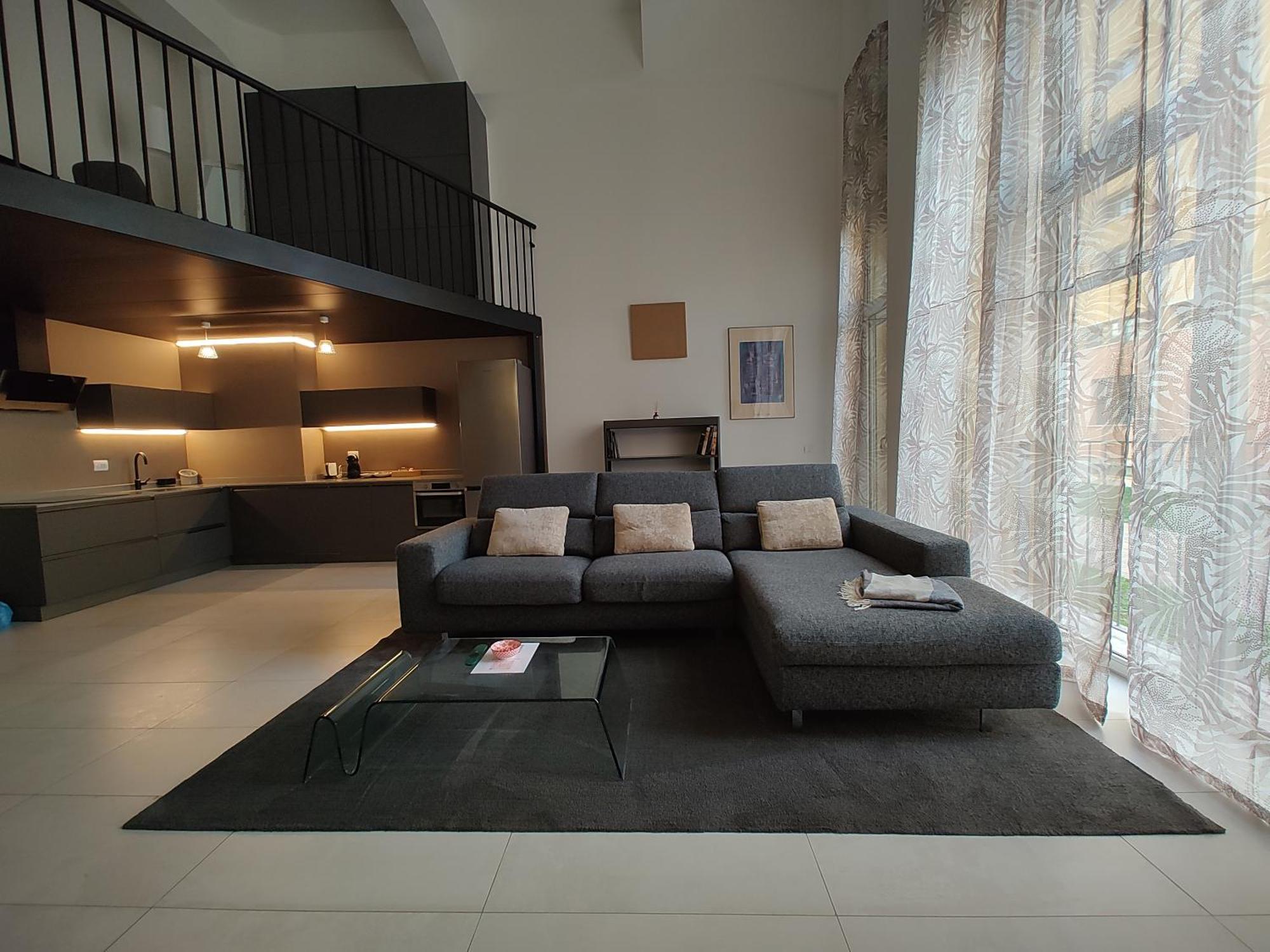 Milan Space Loft - Apartment Close To M5 Subway - Free Parking - Sky & Netflix Tv — Photos 3